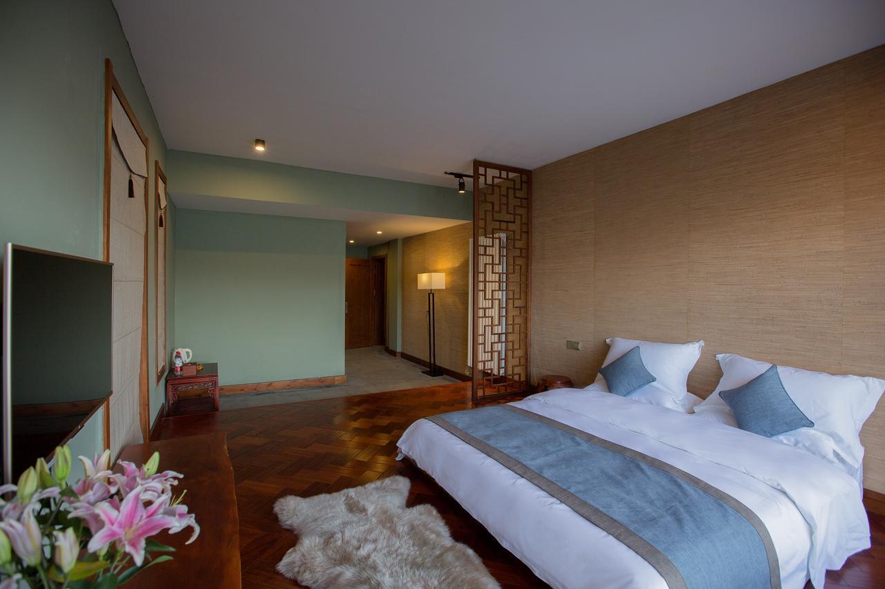 Walden Lugu Lake Zen Retreat نينغلانغ المظهر الخارجي الصورة