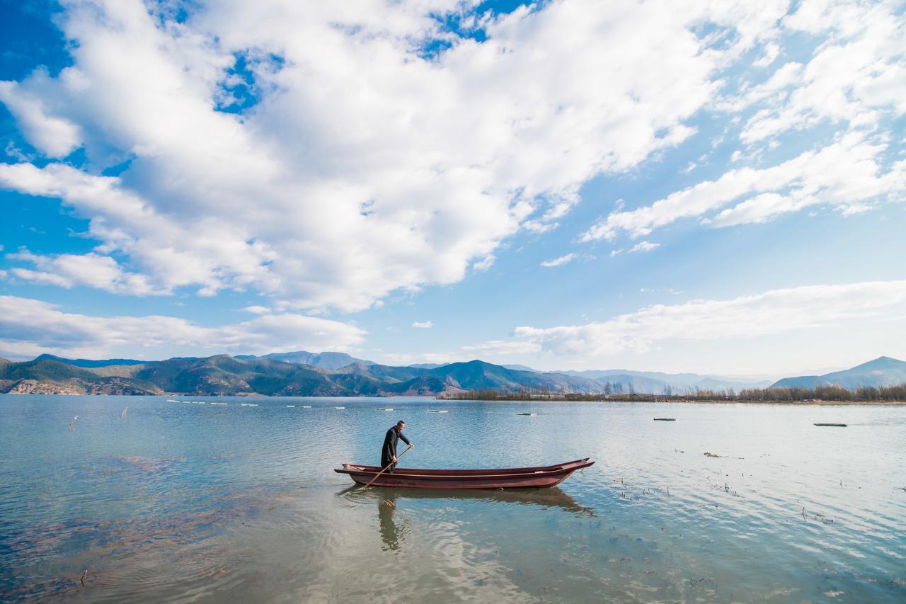 Walden Lugu Lake Zen Retreat نينغلانغ المظهر الخارجي الصورة