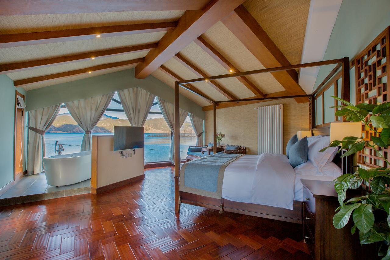 Walden Lugu Lake Zen Retreat نينغلانغ المظهر الخارجي الصورة