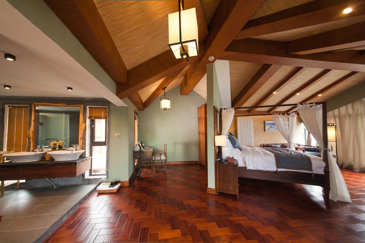 Walden Lugu Lake Zen Retreat نينغلانغ المظهر الخارجي الصورة